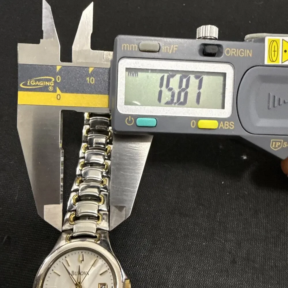 Women's Bulova 98M001 Watch New Battery 29mm Case Mother Of Pearl 5.75 Band (Z5)